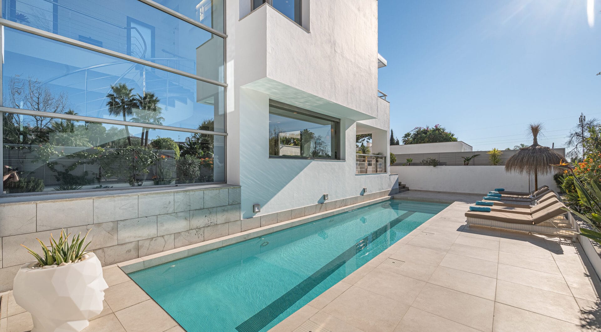 Stunning 4-Bedroom Villa