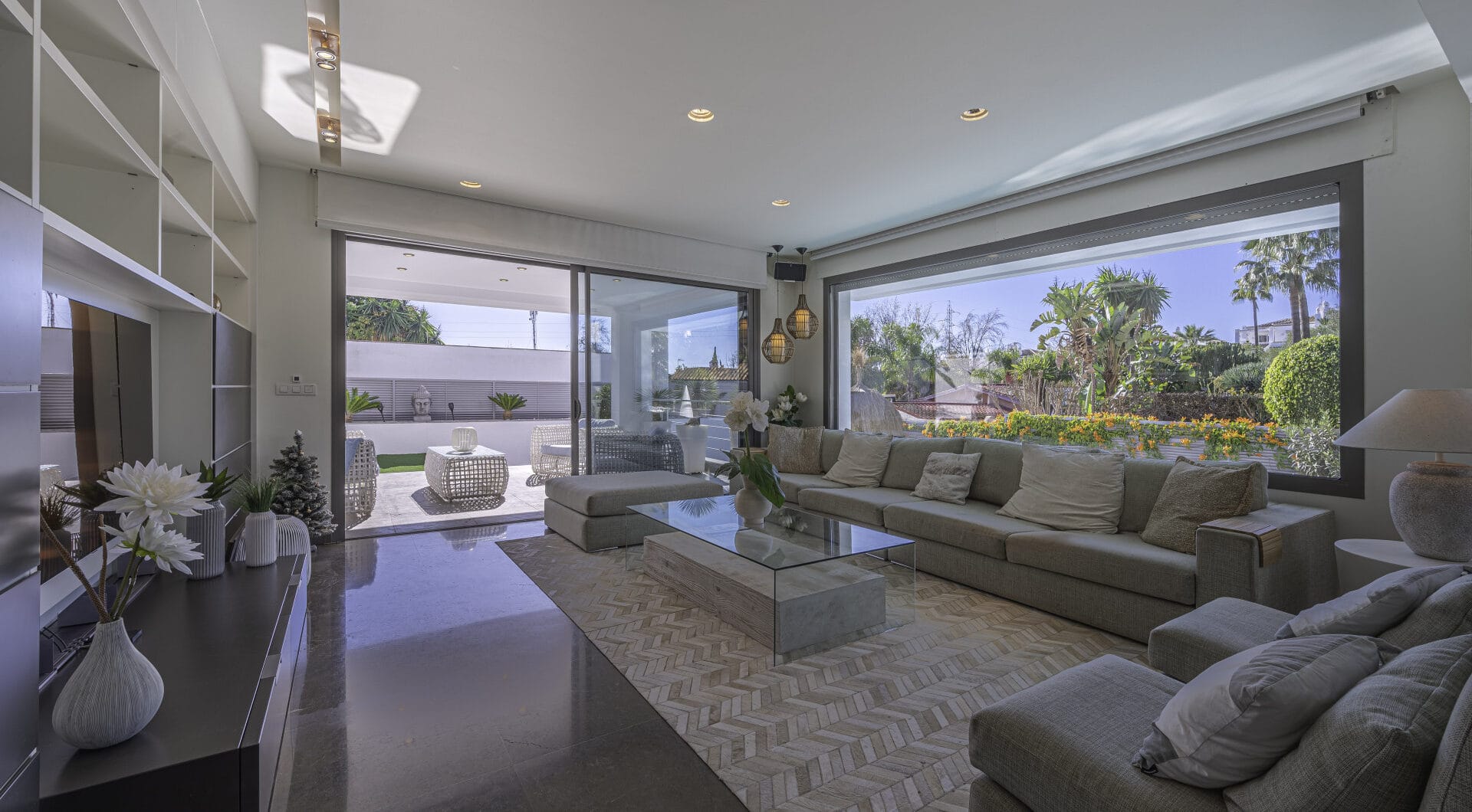 Stunning 4-Bedroom Villa