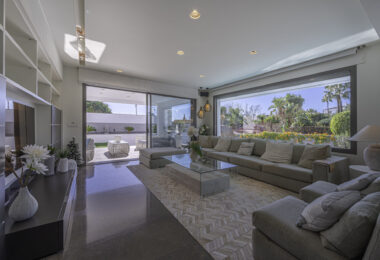 Stunning 4-Bedroom Villa