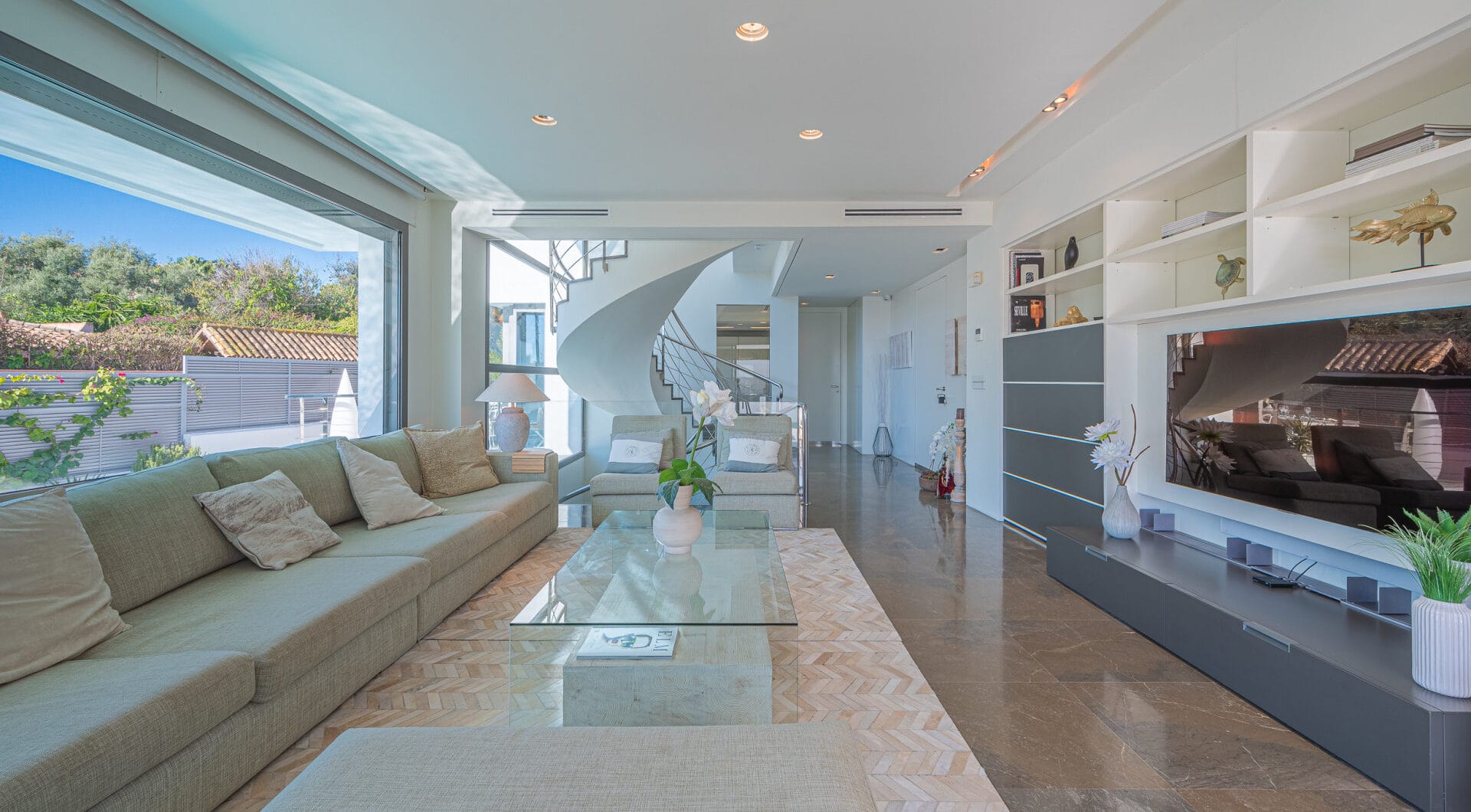 Stunning 4-Bedroom Villa