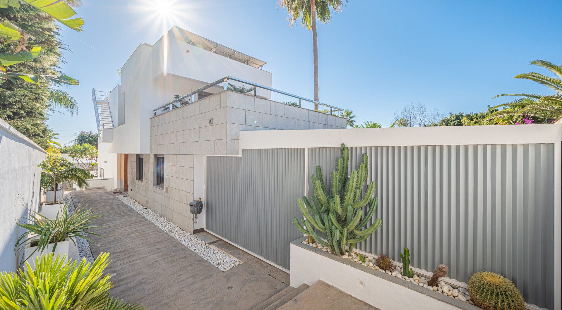 Stunning 4-Bedroom Villa