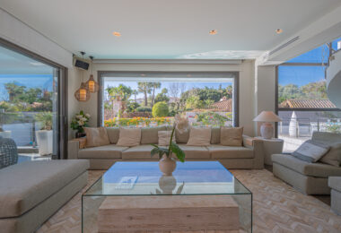 Stunning 4-Bedroom Villa