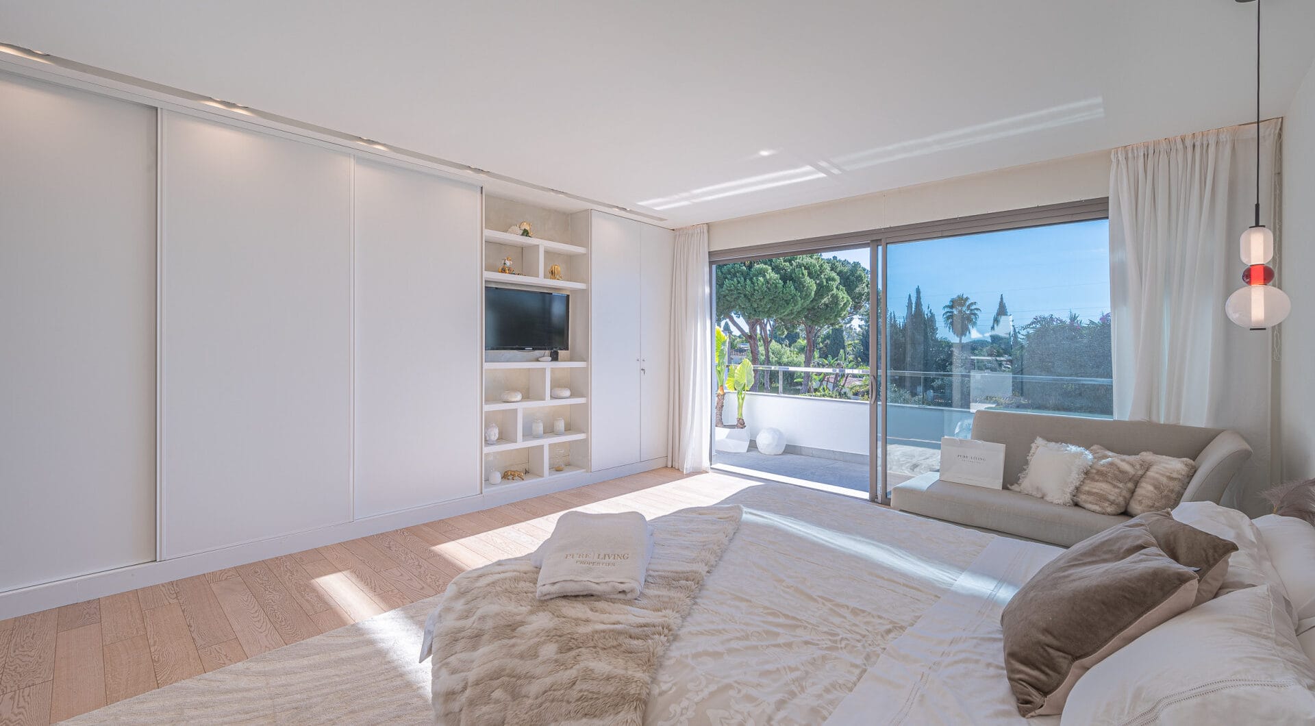 Stunning 4-Bedroom Villa