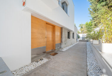 Stunning 4-Bedroom Villa