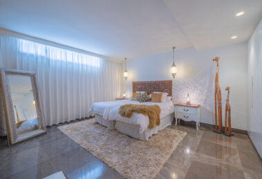 Stunning 4-Bedroom Villa