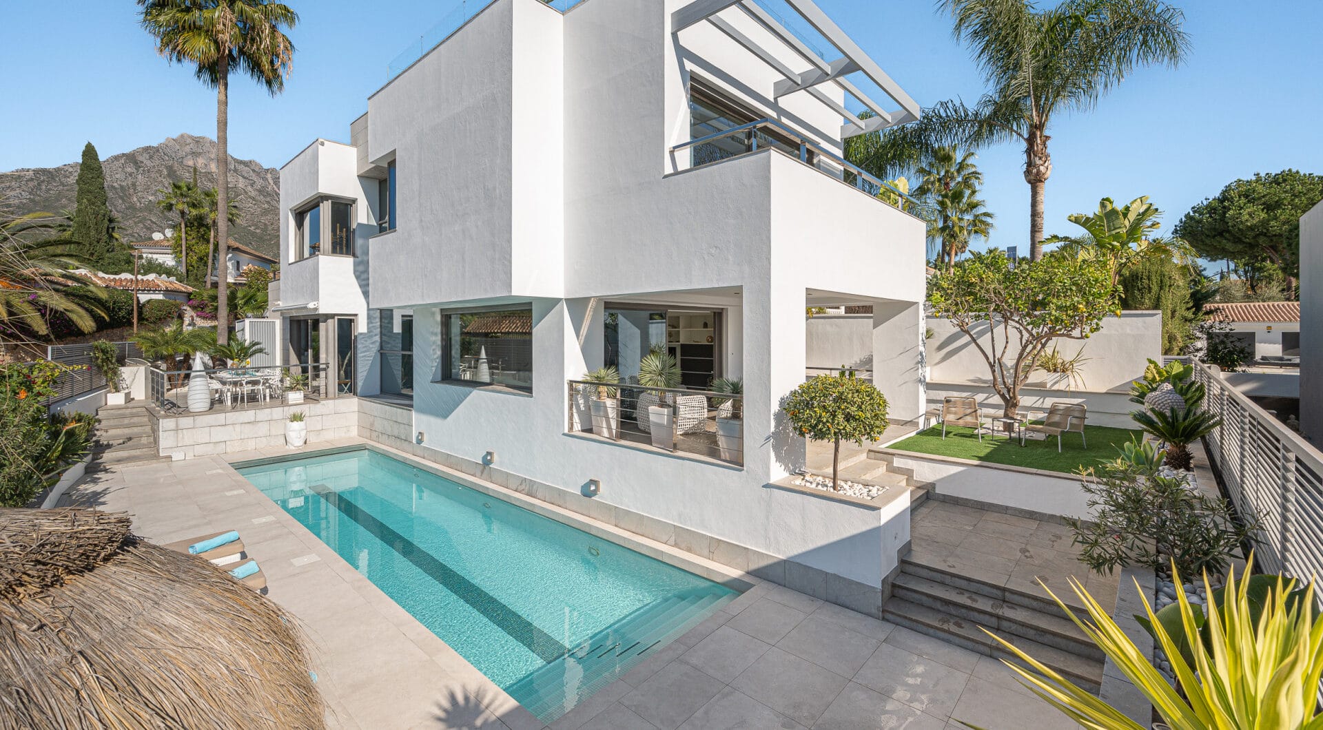 Stunning 4-Bedroom Villa