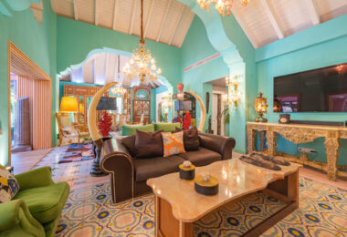 Elegant 5-Bedroom Villa