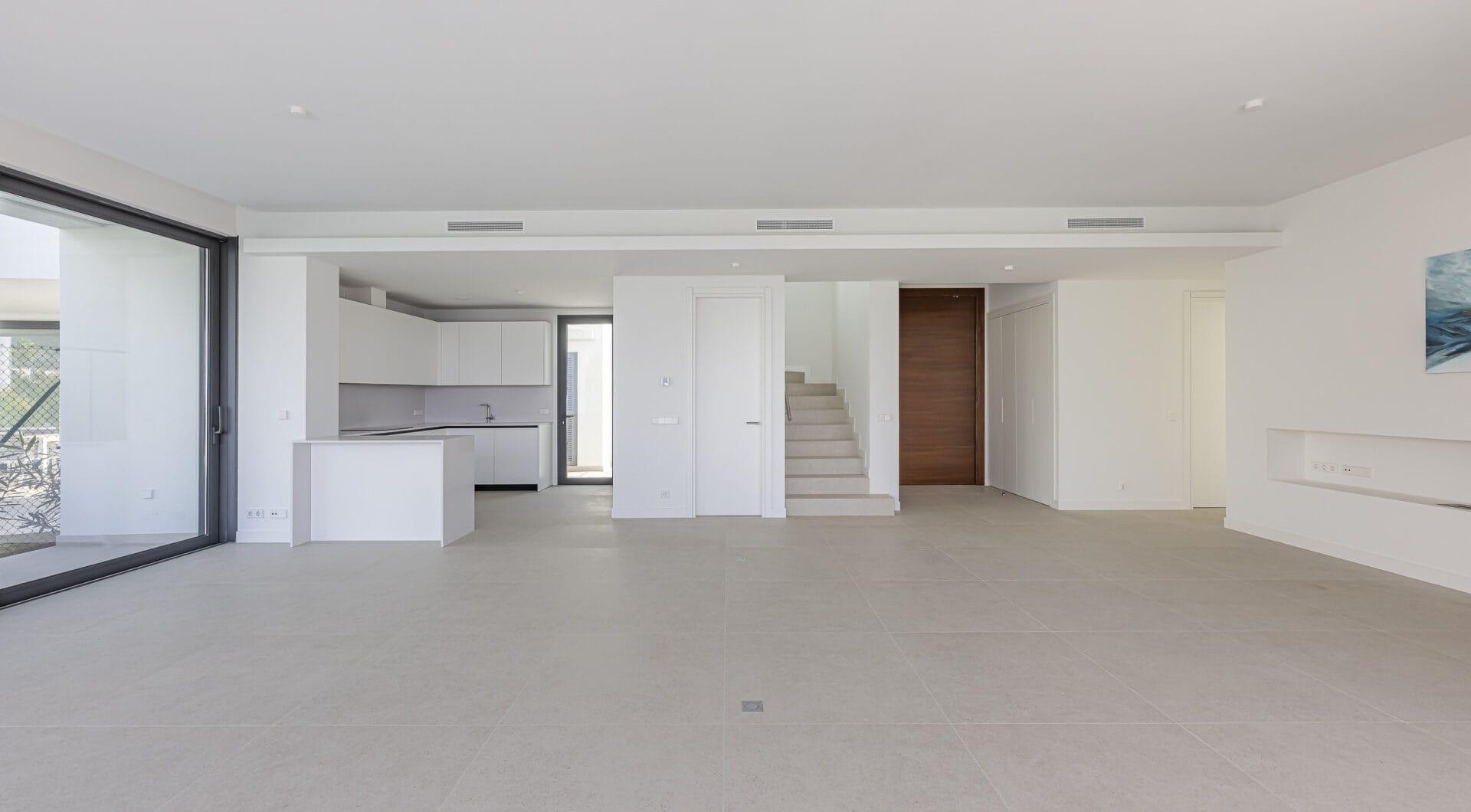 Brand New 4-Bedroom Contemporary Villa