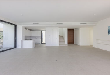 Brand New 4-Bedroom Contemporary Villa