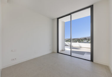 Brand New 4-Bedroom Contemporary Villa