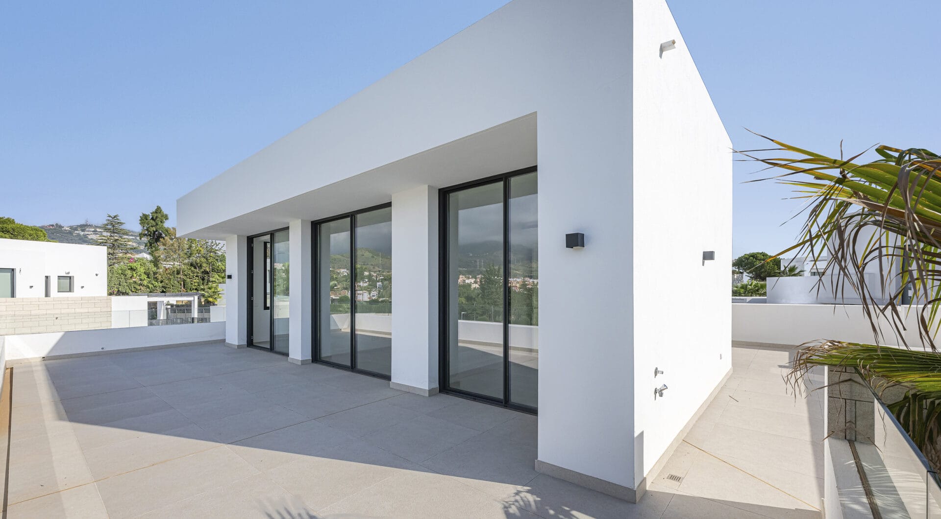 Brand New 4-Bedroom Contemporary Villa