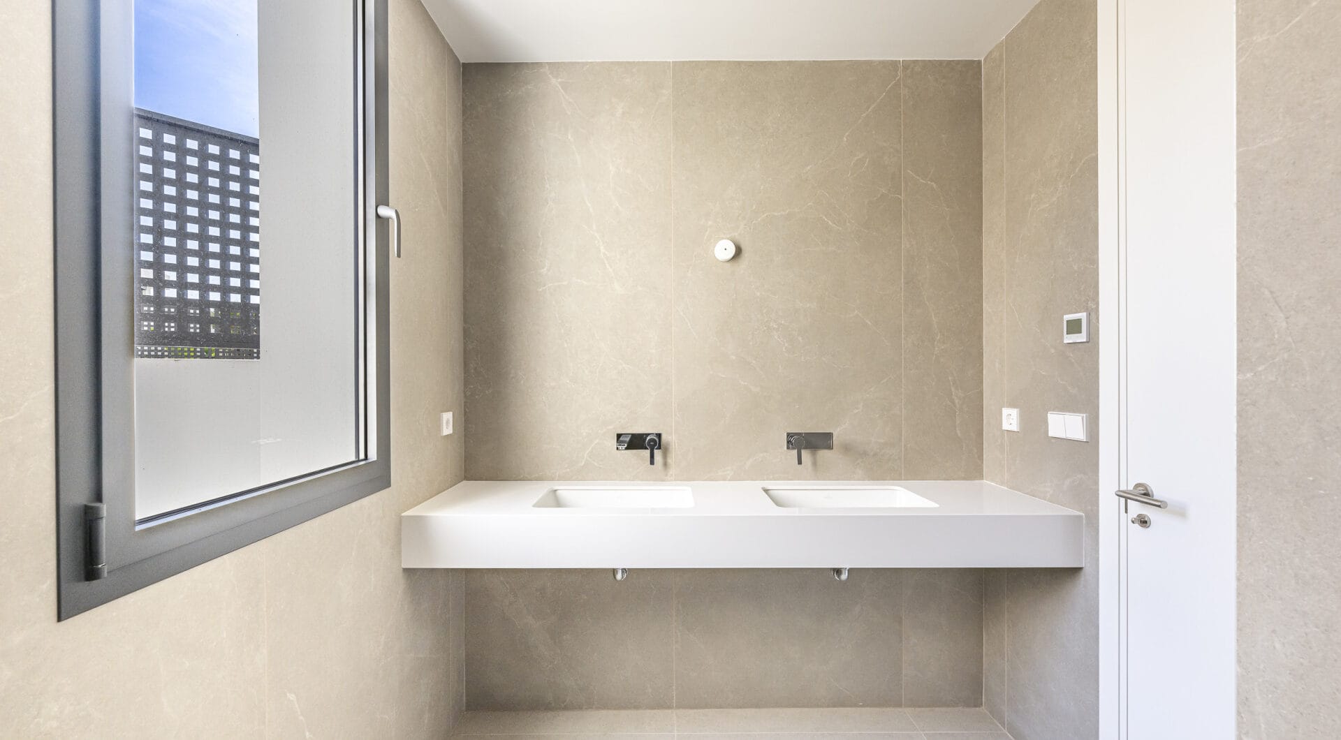 Brand New 4-Bedroom Contemporary Villa