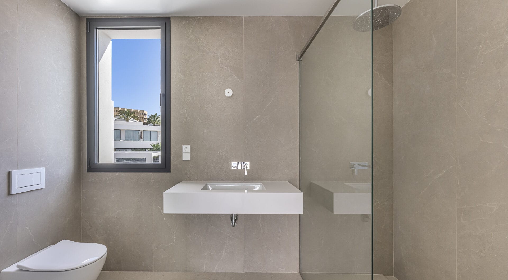 Brand New 4-Bedroom Contemporary Villa