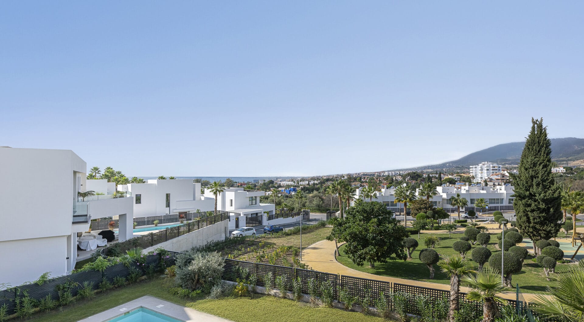 Brand New 4-Bedroom Contemporary Villa