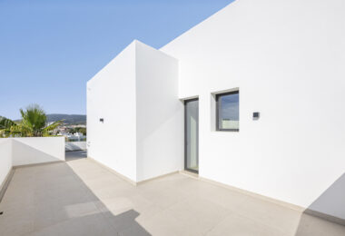 Brand New 4-Bedroom Contemporary Villa