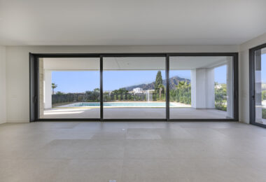 Brand New 4-Bedroom Contemporary Villa
