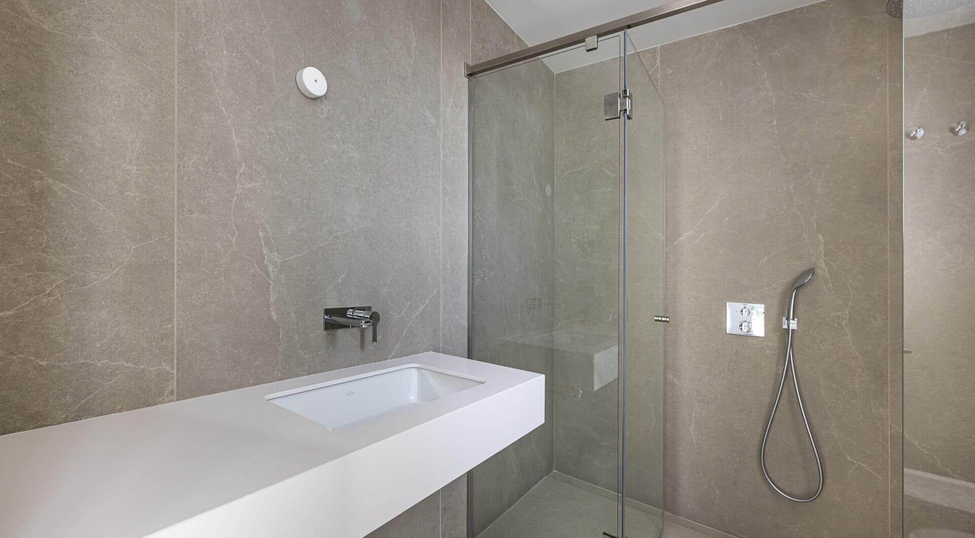 Brand New 4-Bedroom Contemporary Villa