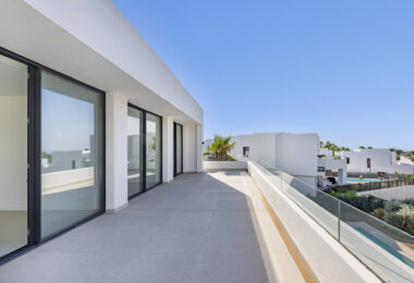 Brand New 4-Bedroom Contemporary Villa