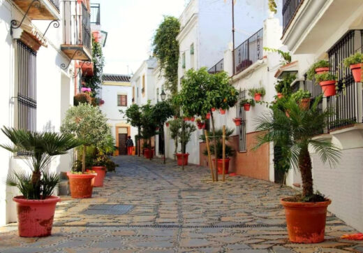 Exclusive 11-Bedroom Boutique Hotel in the Old Town of Estepona, just 2 minutes walking distance to the Beach.