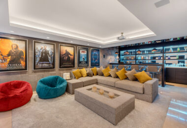Exquisite Six-Bedroom Luxury Villa in the Golf Valley of Nueva Andalucia, Marbella
