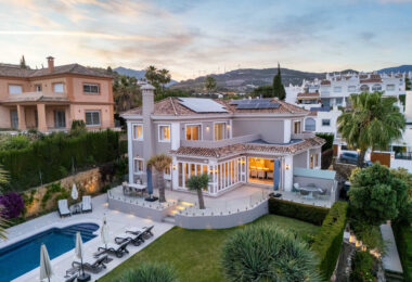 Exquisite Six-Bedroom Luxury Villa in the Golf Valley of Nueva Andalucia, Marbella