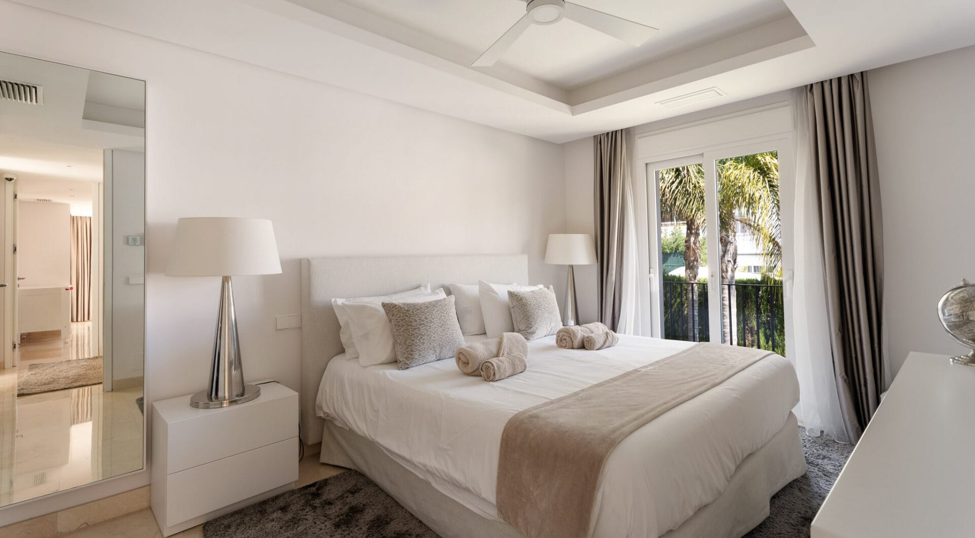 Exquisite Six-Bedroom Luxury Villa in the Golf Valley of Nueva Andalucia, Marbella