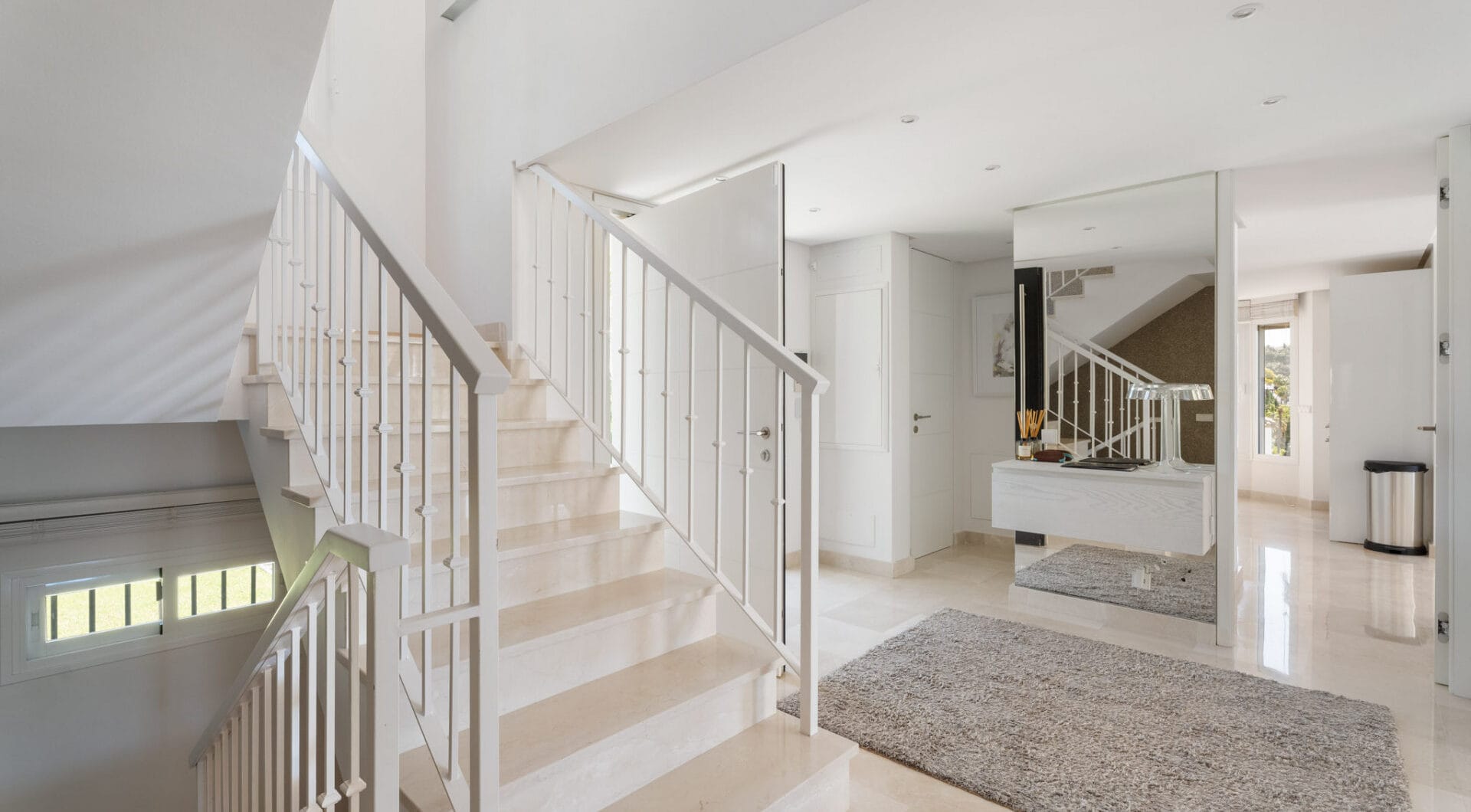 Exquisite Six-Bedroom Luxury Villa in the Golf Valley of Nueva Andalucia, Marbella
