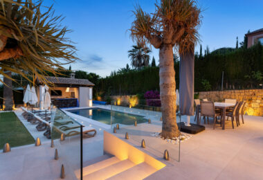 Exquisite Six-Bedroom Luxury Villa in the Golf Valley of Nueva Andalucia, Marbella