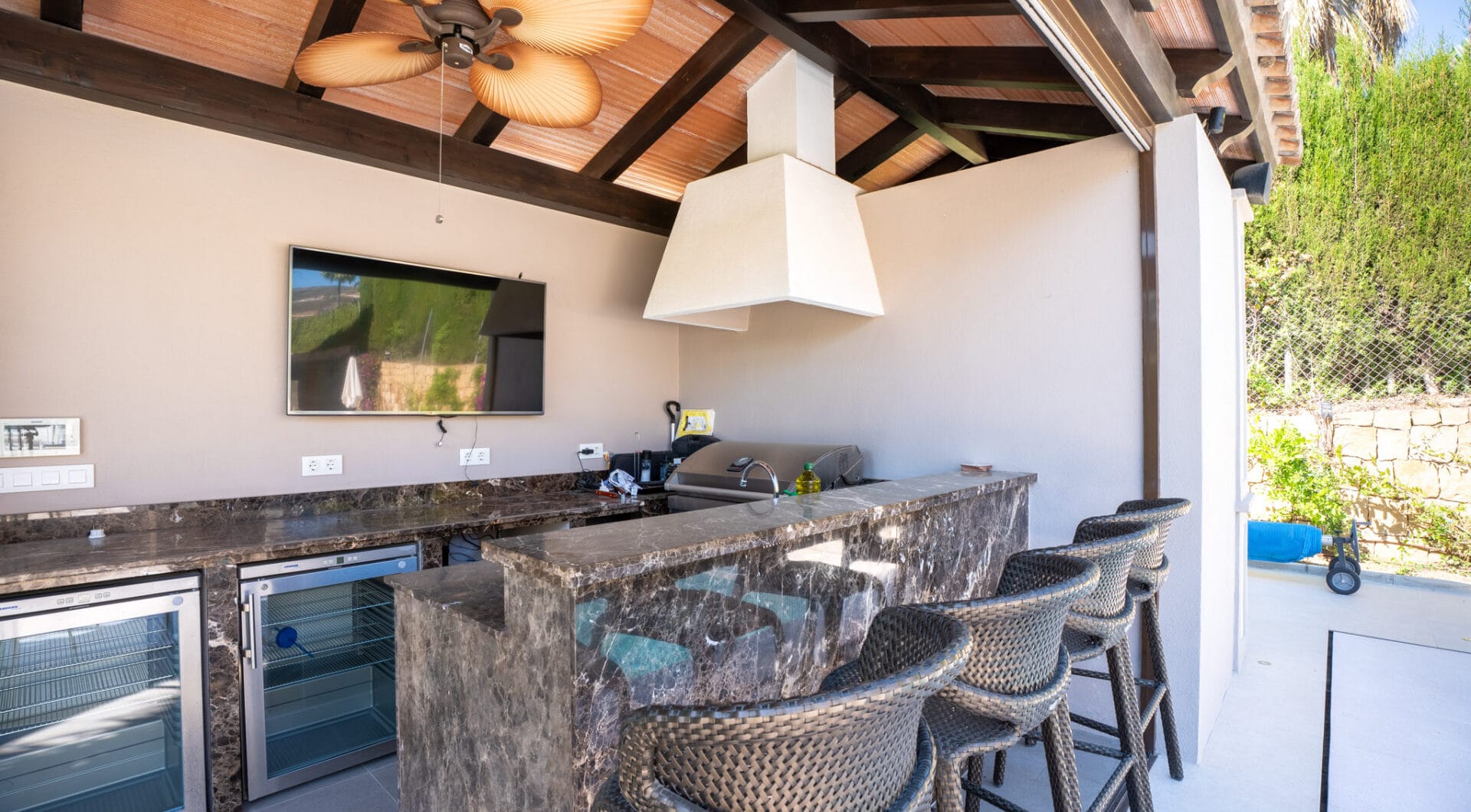 Exquisite Six-Bedroom Luxury Villa in the Golf Valley of Nueva Andalucia, Marbella