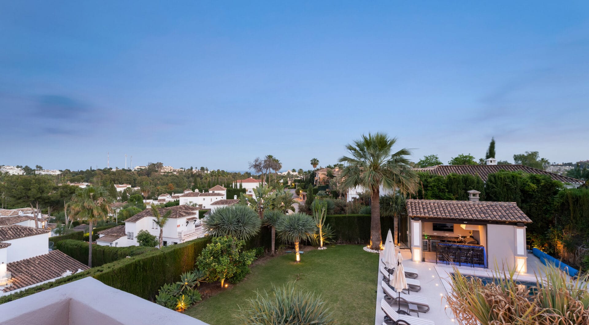 Exquisite Six-Bedroom Luxury Villa in the Golf Valley of Nueva Andalucia, Marbella