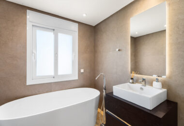 Exquisite Six-Bedroom Luxury Villa in the Golf Valley of Nueva Andalucia, Marbella