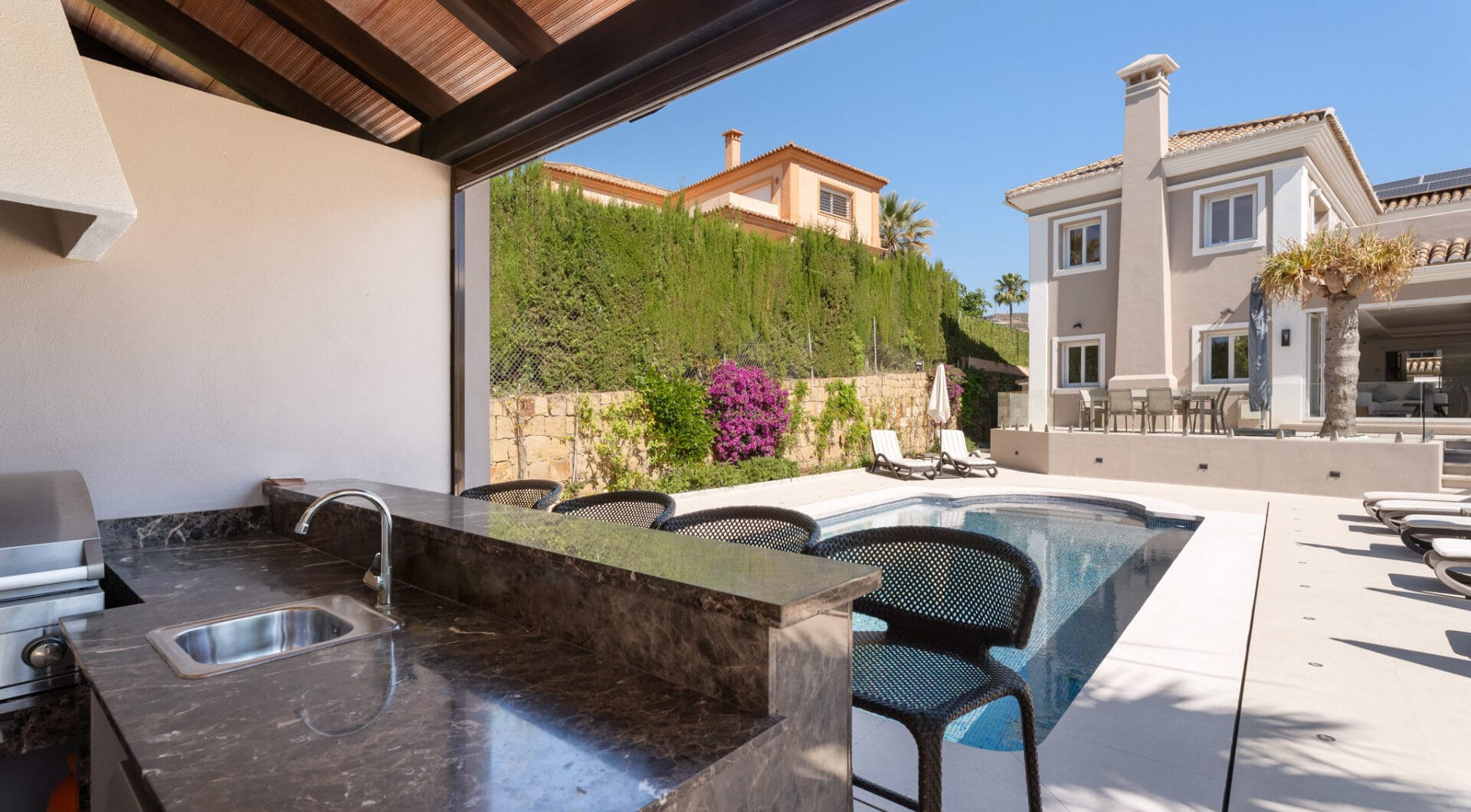 Exquisite Six-Bedroom Luxury Villa in the Golf Valley of Nueva Andalucia, Marbella