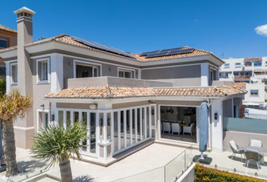 Exquisite Six-Bedroom Luxury Villa in the Golf Valley of Nueva Andalucia, Marbella
