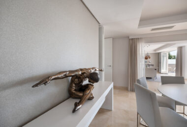 Exquisite Six-Bedroom Luxury Villa in the Golf Valley of Nueva Andalucia, Marbella
