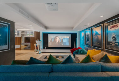 Exquisite Six-Bedroom Luxury Villa in the Golf Valley of Nueva Andalucia, Marbella