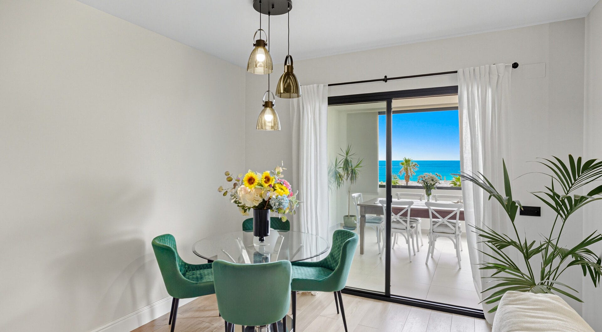 Stylish south-facing three bedroom apartment with spectacular sea views, located in the prestigious Mirador de Estepona Hills