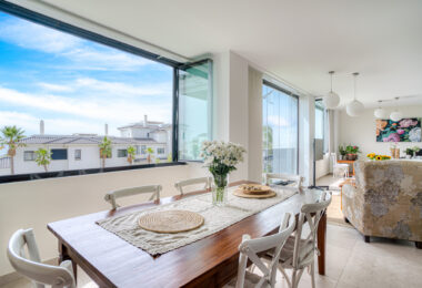 Stylish south-facing three bedroom apartment with spectacular sea views, located in the prestigious Mirador de Estepona Hills