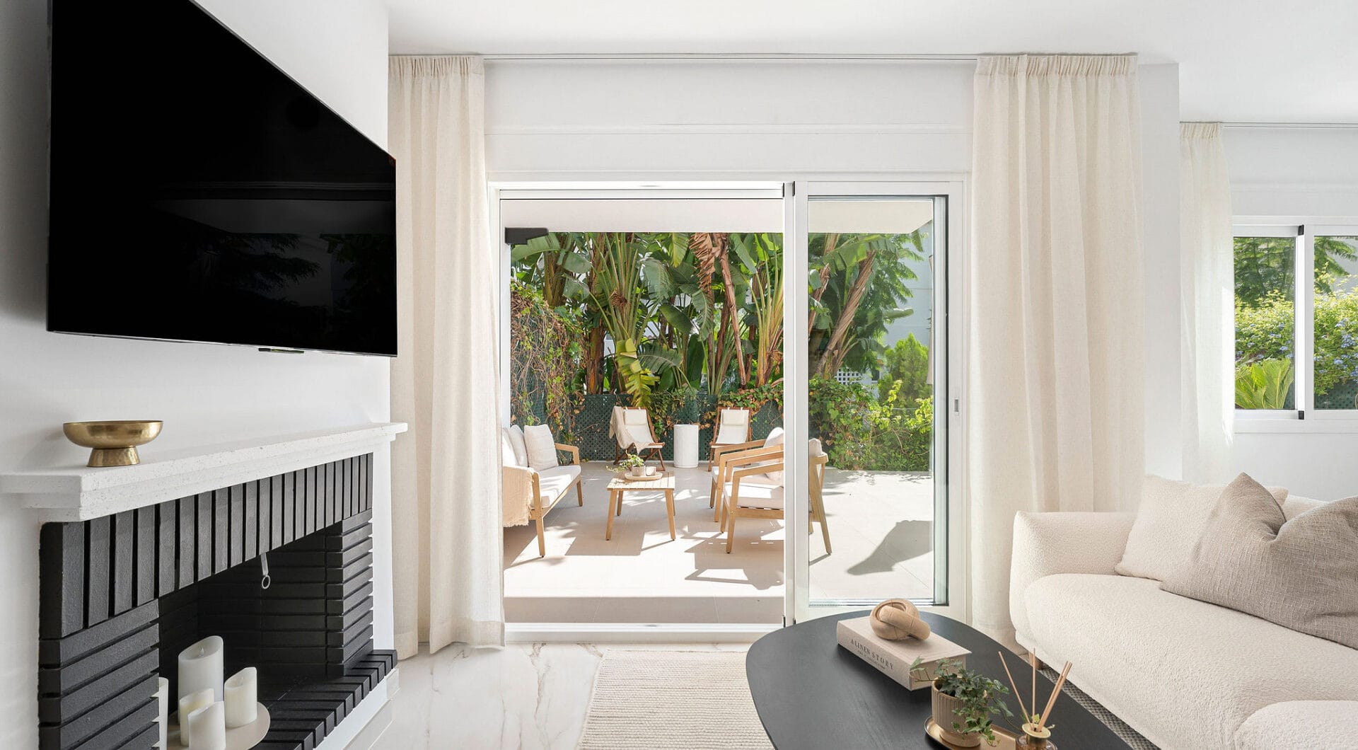 Welcome to this beautifully renovated ground floor apartment in Guadalmina Baja – Steps from the Beach and Golf!