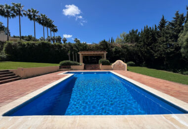 Traditional Andalusian style villa with stunning views in Sotogrande Alto