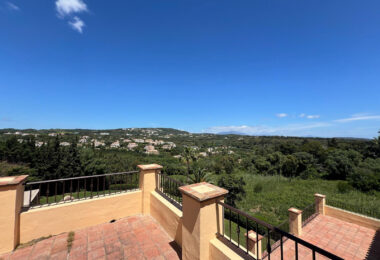 Traditional Andalusian style villa with stunning views in Sotogrande Alto