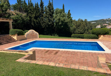 Traditional Andalusian style villa with stunning views in Sotogrande Alto