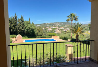 Traditional Andalusian style villa with stunning views in Sotogrande Alto