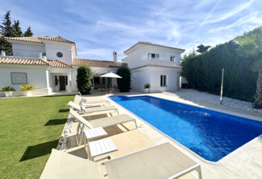 Renovated Villa for Sale in Sotogrande Costa’s Sought-After B-Zone