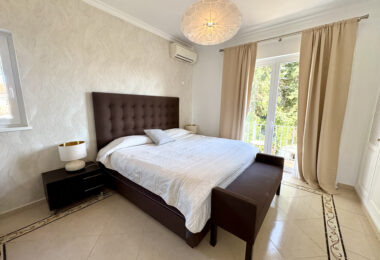 Renovated Villa for Sale in Sotogrande Costa’s Sought-After B-Zone