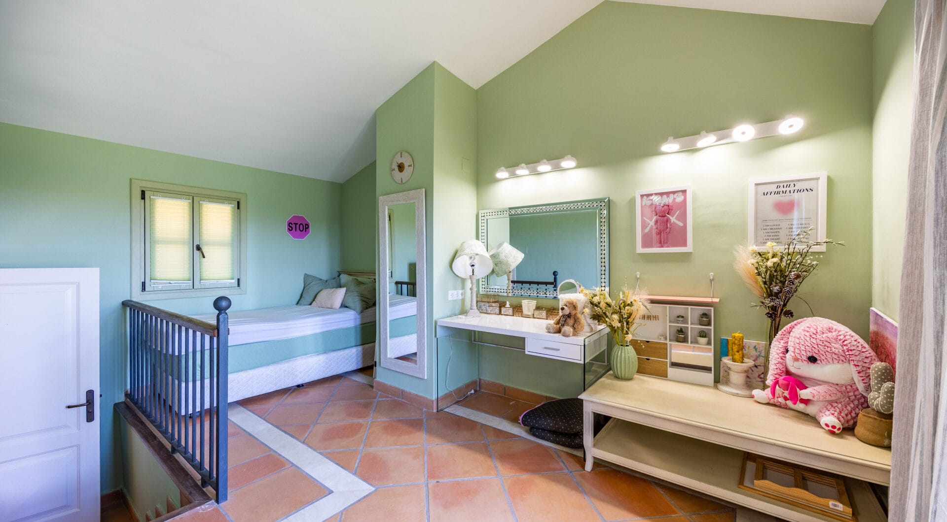 Exclusive Semi-Detached House with 4 bedrooms on the Frontline of Golf in Sotogrande – with Private Garden