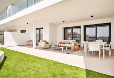 Spectacular New Development in Higuerón Beachside