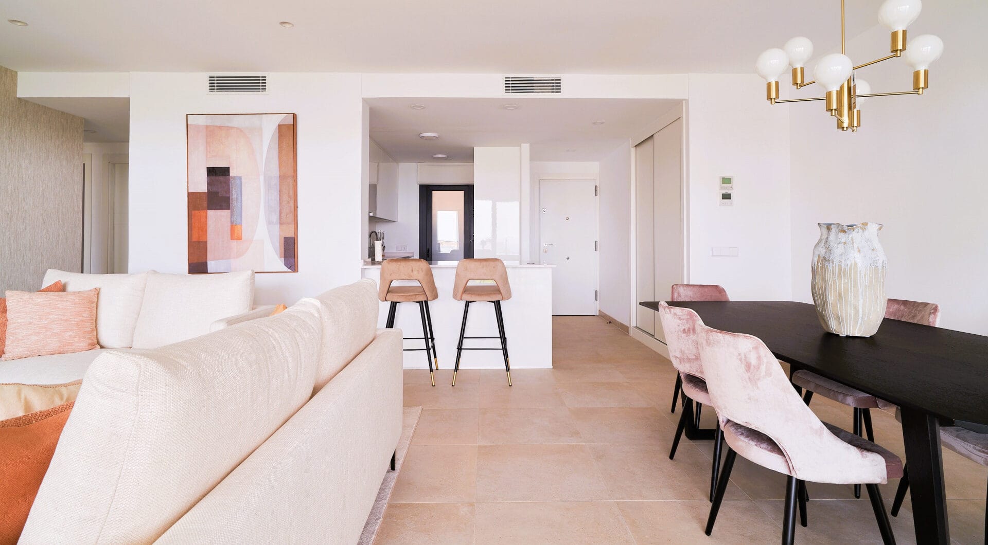 Spectacular New Development in Higuerón Beachside