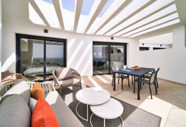 Spectacular New Development in Higuerón Beachside