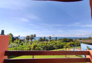 Stunning 3-bedroom beachfront apartment, Playa del Ángel