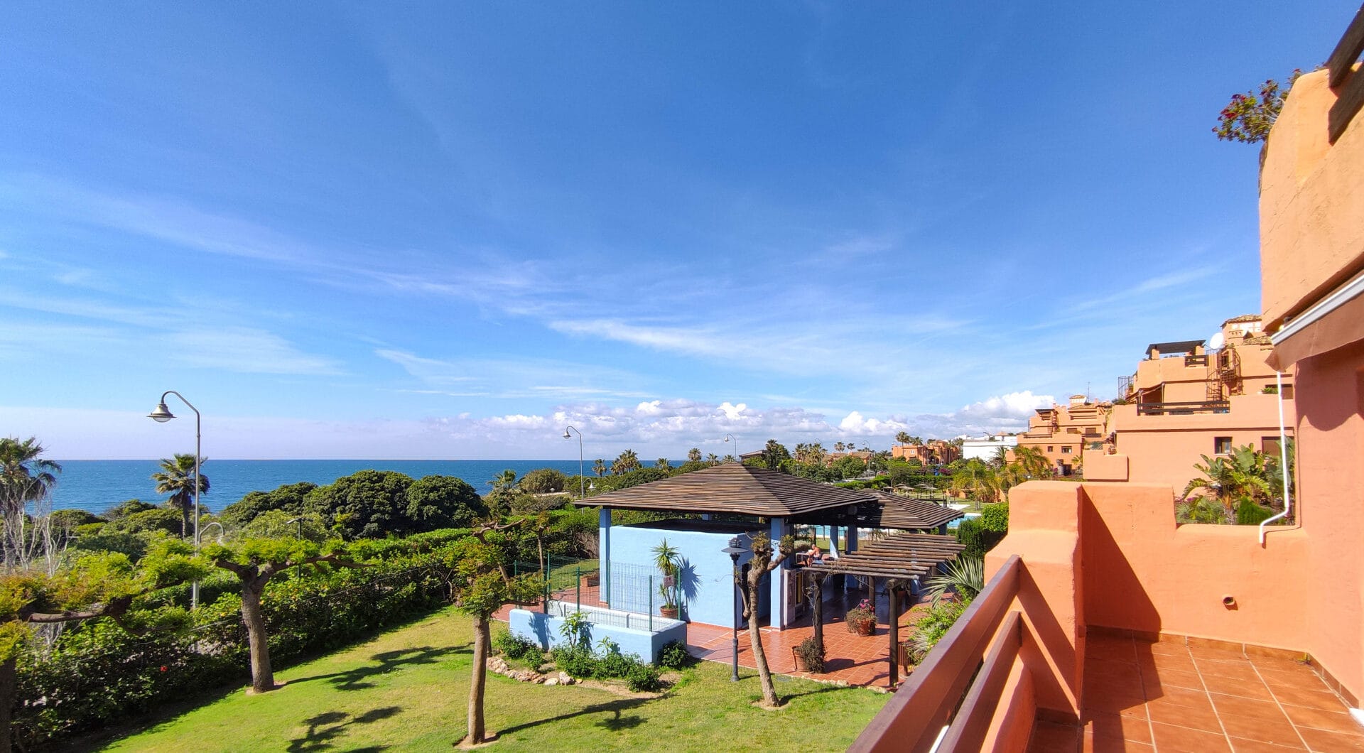 Stunning 3-bedroom beachfront apartment, Playa del Ángel